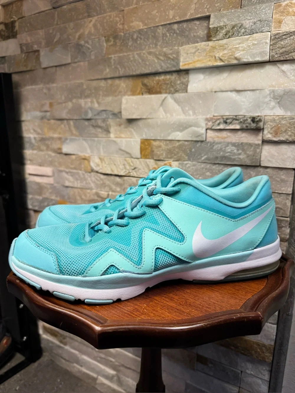 Woman Sz 11 Nike Air Sculpt TR2 Turquoise White Cross-training Air-Sole Sneakers